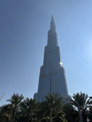 25.19905555555556,55.27340833333334