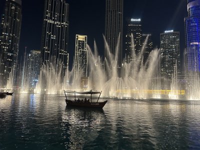 25.19502222222222,55.27583055555556