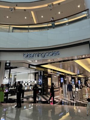 25.19931111111111,55.27850833333333