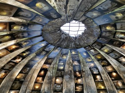 41.32638888888889,19.81944444444444