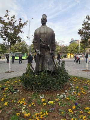 41.32833333333333,19.82166666666667