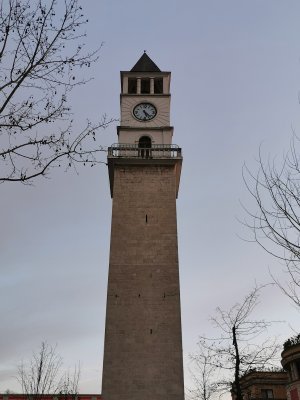 41.32788085916667,19.81966590861111