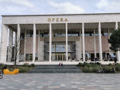 41.32887649527778,19.81860733027778