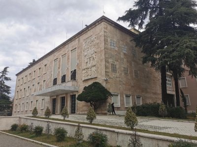 41.32138824444445,19.82058715805556