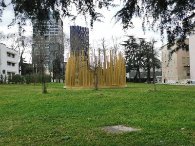 41.32242965694445,19.82170867916667