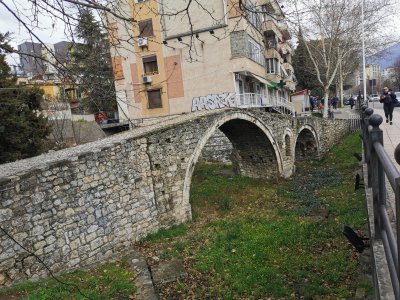 41.32611111111112,19.82583333333333