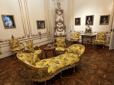 48.18501388888888,16.31104722222222