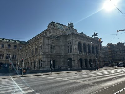 48.20261388888889,16.36809722222222