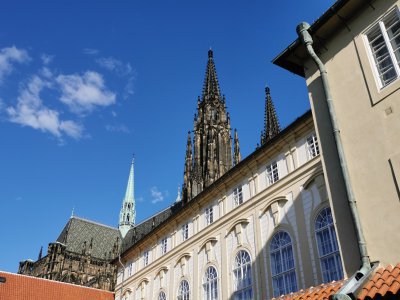 50.09092712388889,14.39878273