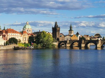 50.0903129575,14.41187191