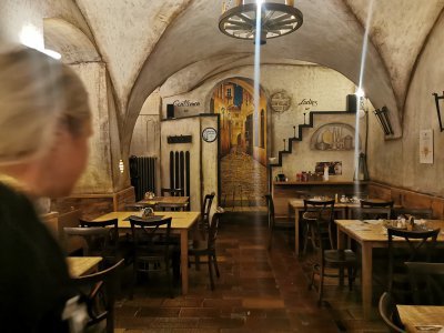 50.08482742305556,14.41999149305556