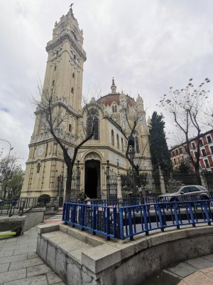 40.42076492305555,-3.68573451027778