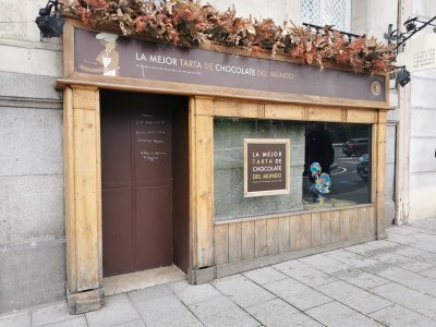 40.42087554916667,-3.68516635888889