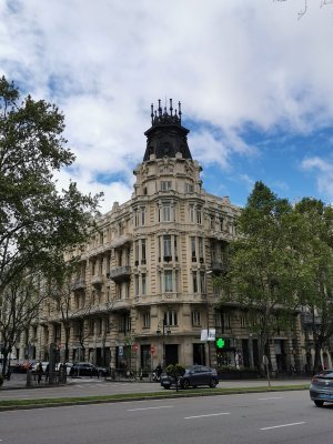 40.41959762555555,-3.69037938111111