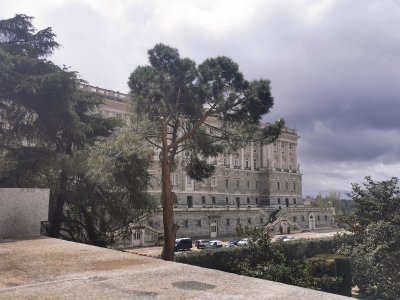 40.419857025,-3.71286582944444