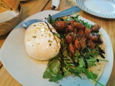 40.4161071775,-3.7111918925