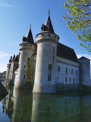 47.76770401,2.37553095805556