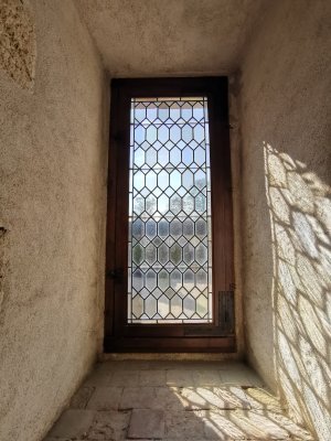 47.767009735,2.36721420277778