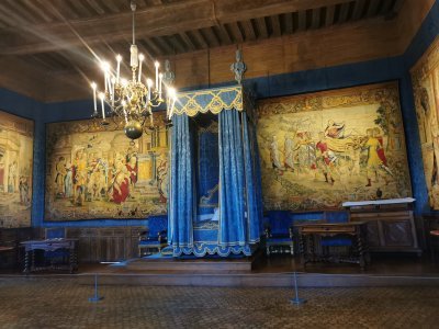 47.7700004575,2.37186861027778