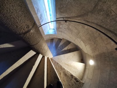 47.7700004575,2.37186861027778