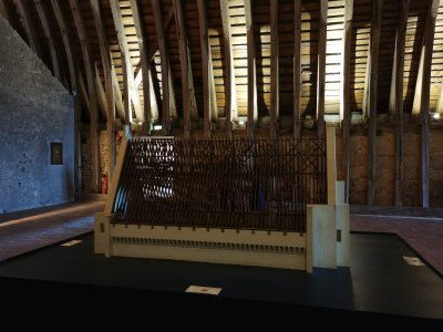 47.76785659777778,2.37499690055556