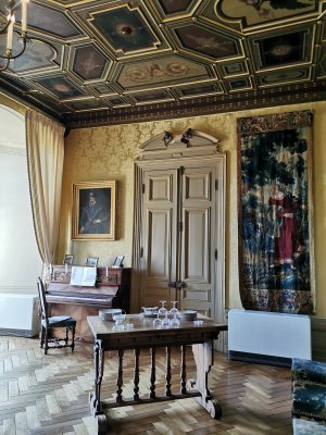 47.76761627194444,2.37579536416667