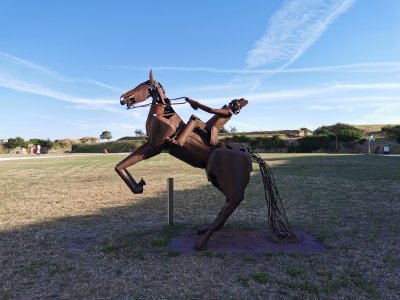 45.88861111111111,-1.19138888888889