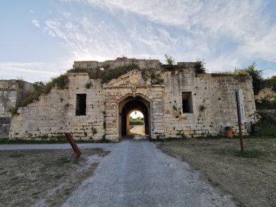 45.88518142694444,-1.18923759444444