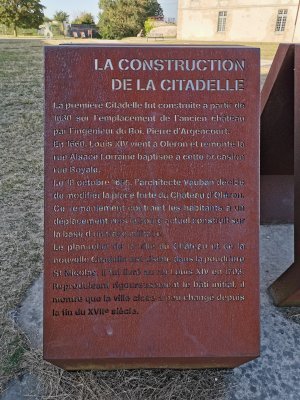 45.88518142694444,-1.18923759444444