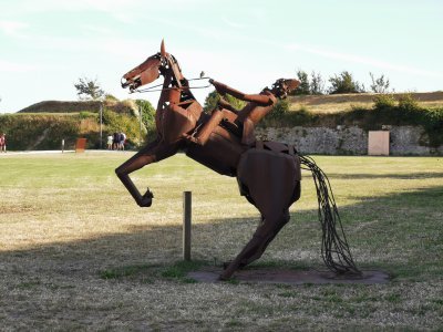 45.88526153555556,-1.18937337388889