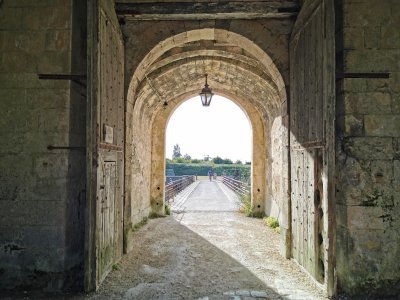 45.88871383666667,-1.19158983222222