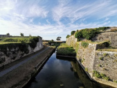 45.88871383666667,-1.19158983222222