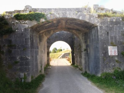 45.88576507555555,-1.19026577472222