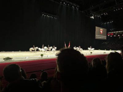 48.89569722222222,2.22931111111111