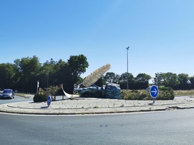 46.09960556027778,-0.75489908444444