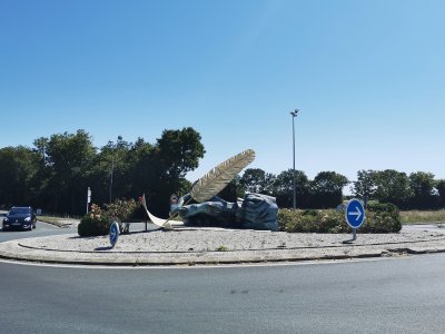 46.09960556027778,-0.75489908444444