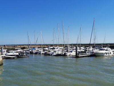 46.18810272194444,-1.32308375833333