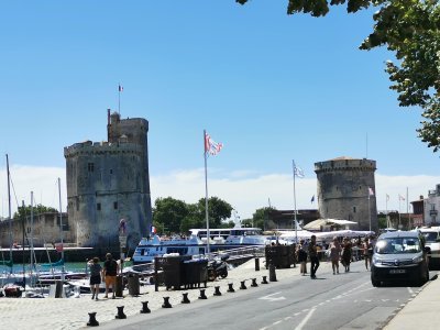 46.15780639638889,-1.153236985