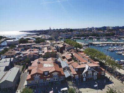 46.15540313694444,-1.14906919