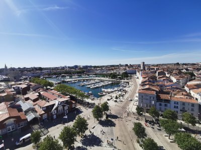 46.15540313694444,-1.14906919