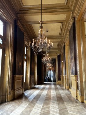 48.871825,2.33200833333333