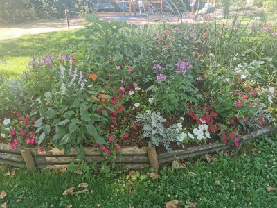 48.80397033666667,2.26758098583333