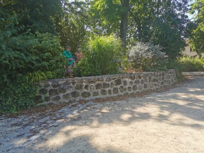 48.80297470083333,2.26767373083333