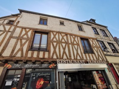 48.56060028055555,3.29731321333333