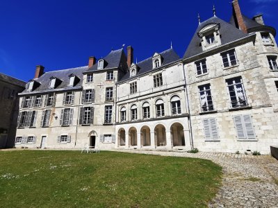 47.64928054805556,2.68168330166667