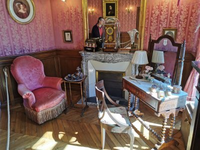 47.65399169916667,2.72590851777778