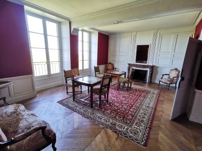 47.65399169916667,2.72590851777778