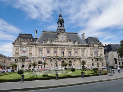 47.38977050777778,0.6893381475