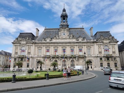 47.38987731916666,0.68946450944445