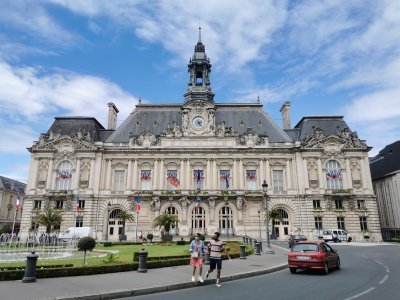 47.38987731916666,0.68946450944445